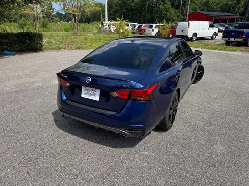 Used 2021 Nissan Altima 2.5 SR FWD image 6