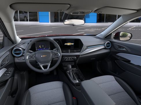 New 2026 Chevrolet Trax LT w/ Driver Confidence Package FWD image 17