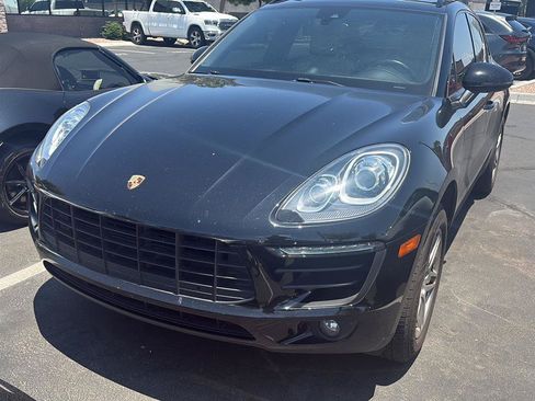 Used 2017 Porsche Macan AWD/4WD image 1