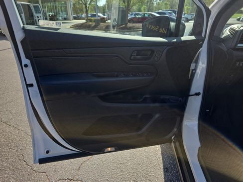 Used 2024 Honda Odyssey EX-L image 29