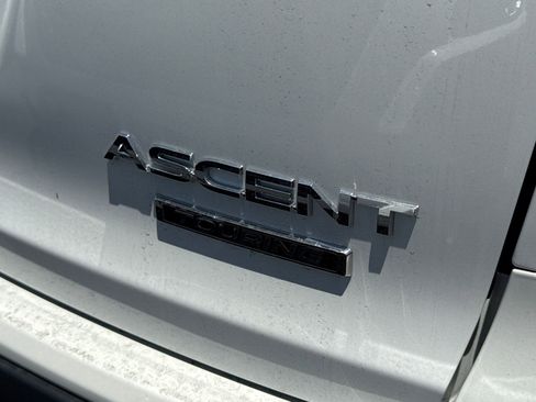 Used 2023 Subaru Ascent Touring AWD/4WD image 2