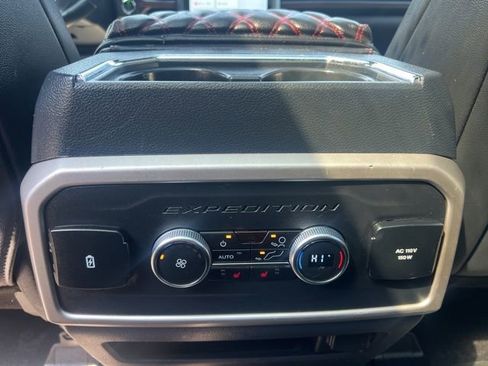 Used 2023 Ford Expedition Max Limited image 21