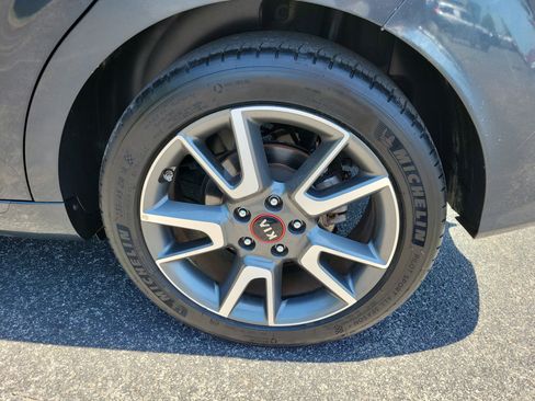 Used 2020 Kia Soul GT-Line Turbo FWD image 28