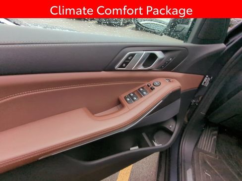 Used 2022 BMW X5 xDrive45e w/ Climate Comfort Package AWD/4WD image 8