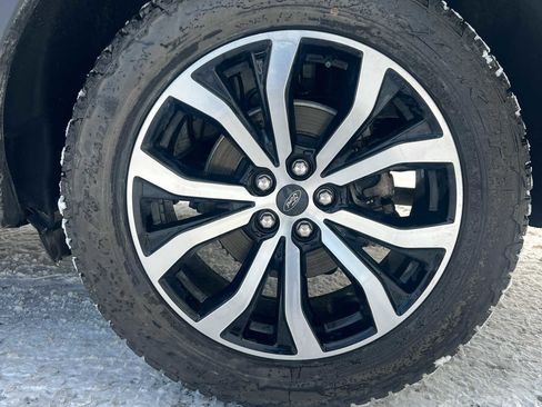 Used 2022 Ford Explorer ST image 10