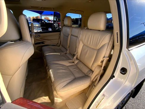 Used 2013 Lexus LX 570 4WD image 19