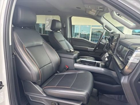 Used 2025 Ford F350 Lariat w/ Lariat Ultimate Package AWD/4WD image 15