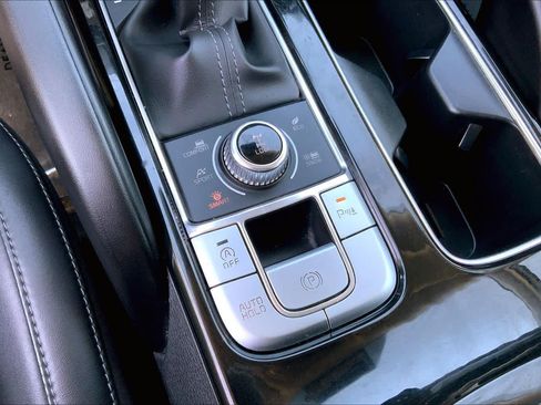 Used 2025 Kia Telluride S AWD/4WD image 30
