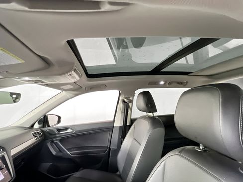 Used 2020 Volkswagen Tiguan SEL image 22