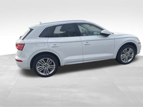 Used 2018 Audi Q5 2.0T Premium Plus w/ Premium Plus Package image 8