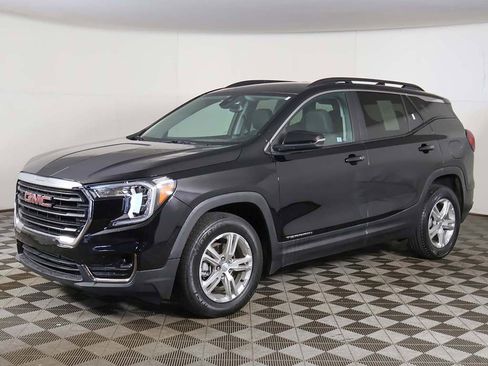 Used 2022 GMC Terrain SLE w/ Driver Convenience Package AWD/4WD image 9