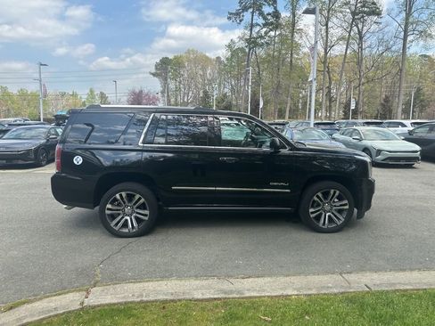 Used 2019 GMC Yukon Denali w/ Denali Ultimate Package image 4