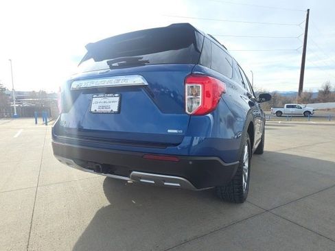 Used 2020 Ford Explorer XLT w/ Equipment Group 202A image 5