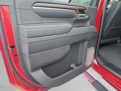 Used 2025 Chevrolet Silverado 2500 High Country w/ Technology Package image 30