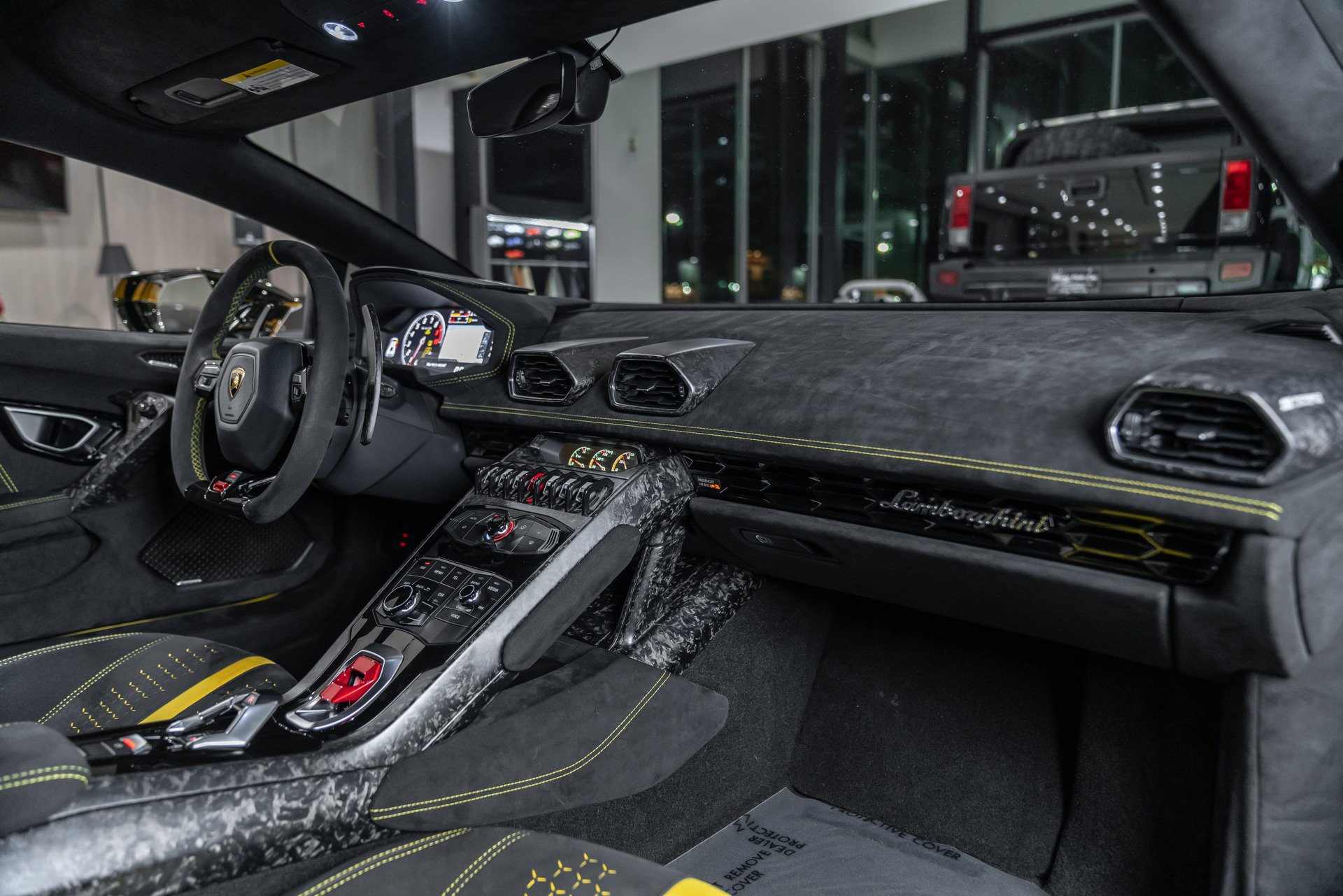Used 2018 Lamborghini Huracan Performante AWD/4WD image 21
