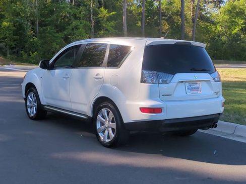 Used 2012 Mitsubishi Outlander GT AWD/4WD image 11