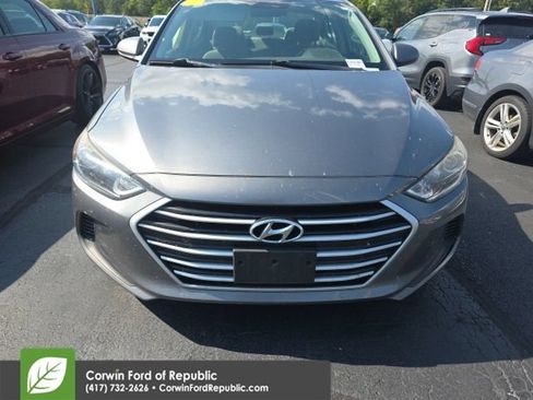Used 2018 Hyundai Elantra SEL FWD image 3