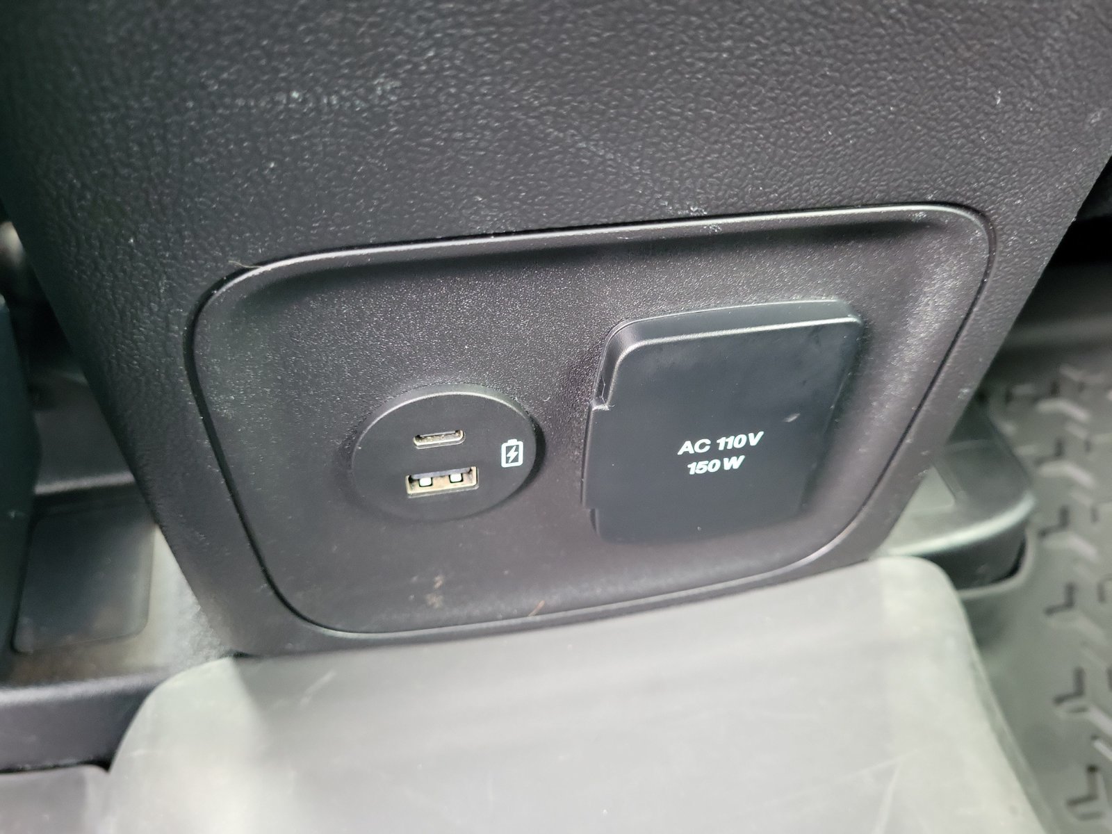 Used 2023 Ford Bronco Sport Outer Banks w/ Tech Package AWD/4WD image 12