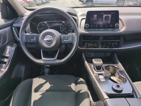 Used 2024 Nissan Rogue S AWD/4WD image 27