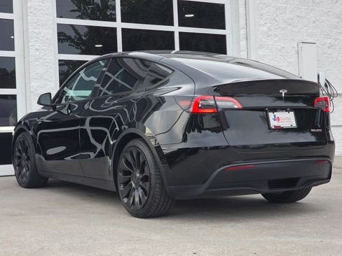 Used 2024 Tesla Model Y Performance AWD/4WD image 7