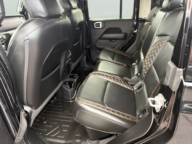 Used 2022 Jeep Gladiator Overland AWD/4WD image 7