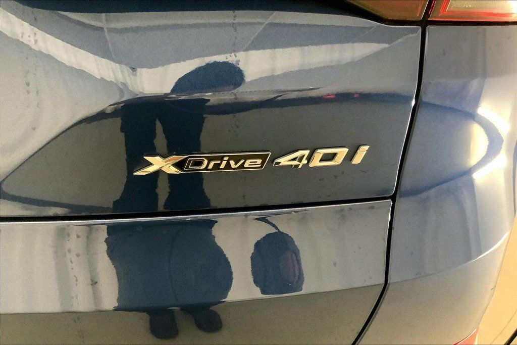 Used 2022 BMW X5 xDrive40i w/ Premium Package AWD/4WD image 30