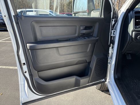 Used 2025 RAM 3500 Tradesman image 16