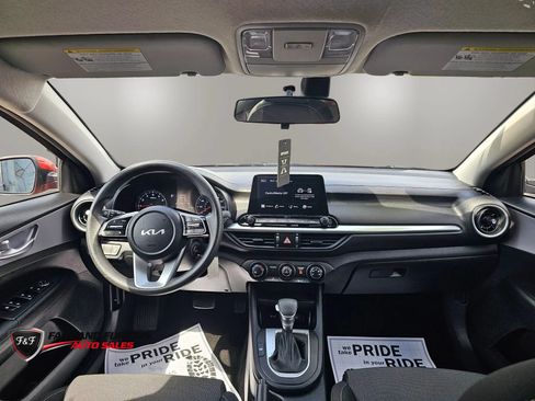 Used 2024 Kia Forte LXS FWD image 10