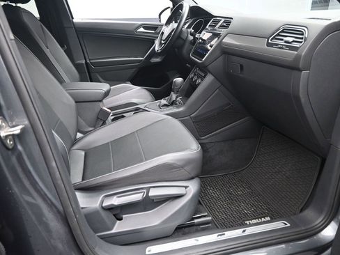 Used 2021 Volkswagen Tiguan SE R-Line image 29