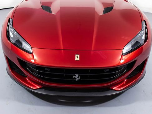 Certified 2019 Ferrari Portofino image 13