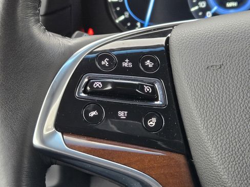 Used 2020 Cadillac Escalade ESV Premium Luxury image 26