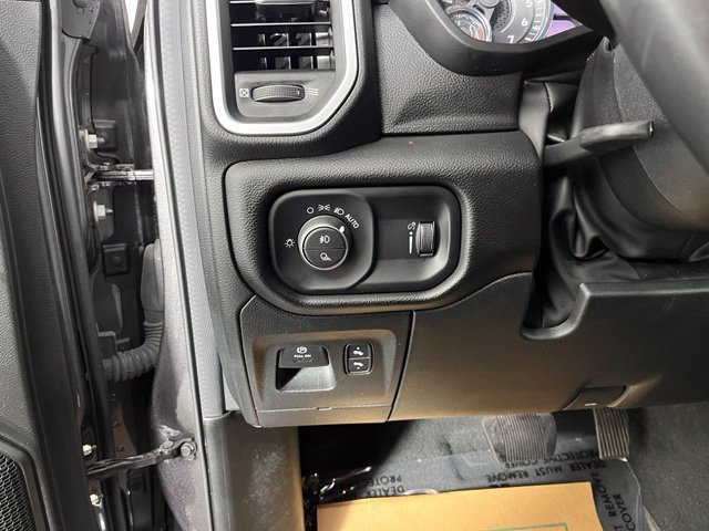 Used 2023 RAM 1500 Big Horn AWD/4WD image 17