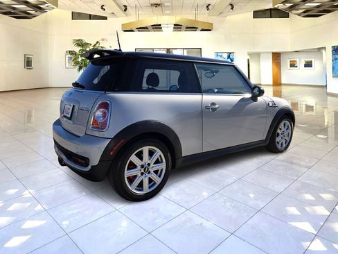 Used 2013 MINI Cooper S image 7
