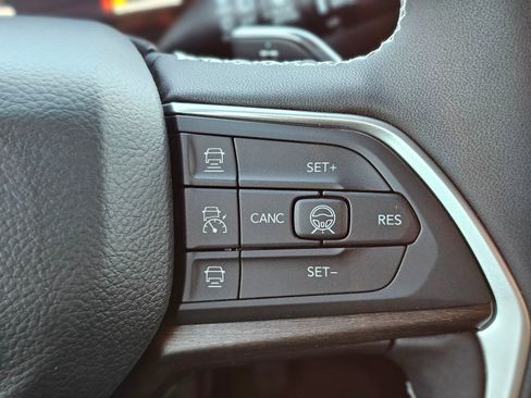 New 2026 Jeep Grand Cherokee L Limited AWD/4WD image 15
