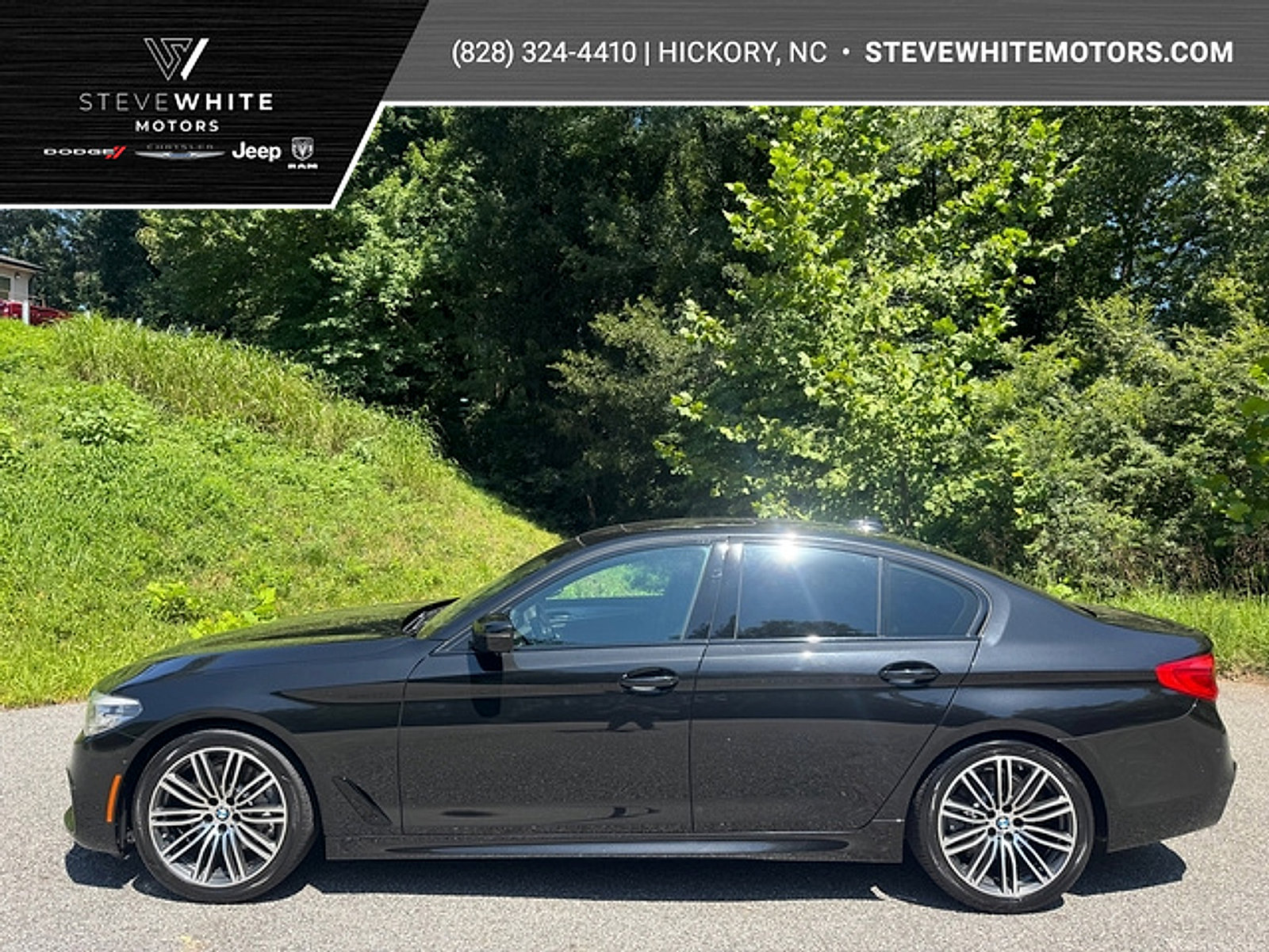 Used 2019 BMW 530i w/ M Sport Package RWD image 1