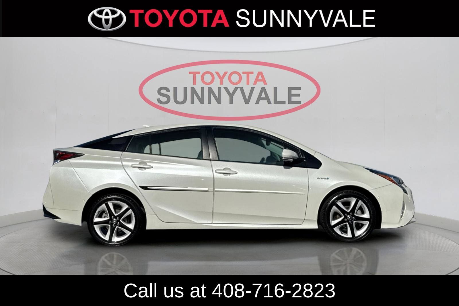 Used 2018 Toyota Prius Four Touring w/ Premium Convenience Package FWD image 10
