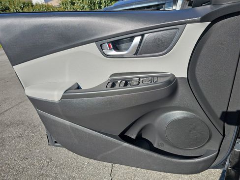 Certified 2023 Hyundai Kona SEL w/ Convenience Package image 27