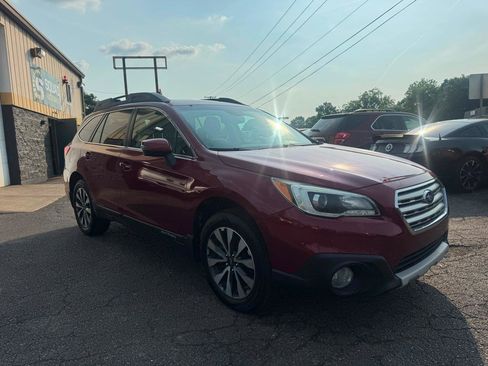 Used 2015 Subaru Outback 3.6R Limited AWD/4WD image 6