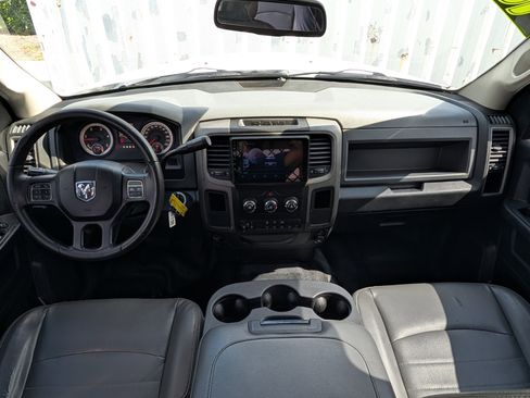 Used 2016 RAM 3500 Tradesman w/ Chrome Appearance Group RWD image 14