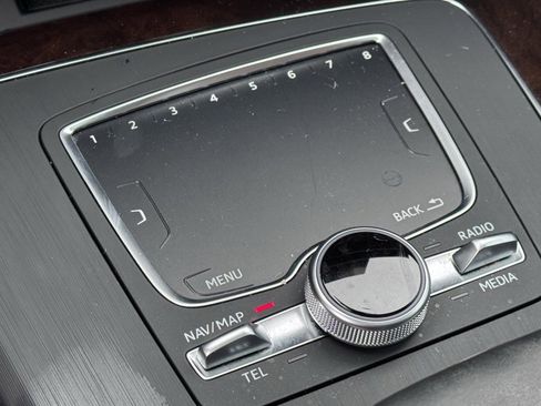 Used 2018 Audi Q5 2.0T w/ Premium Plus Package image 30