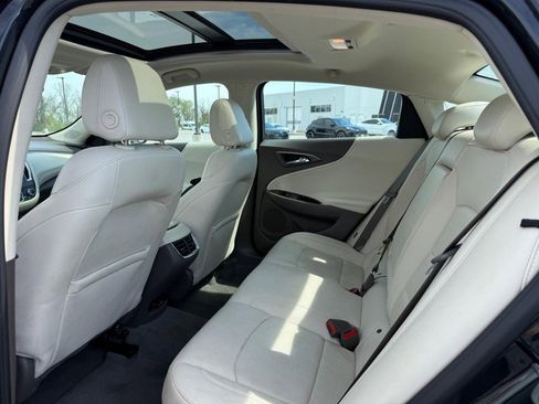 Used 2024 Chevrolet Malibu LT image 11