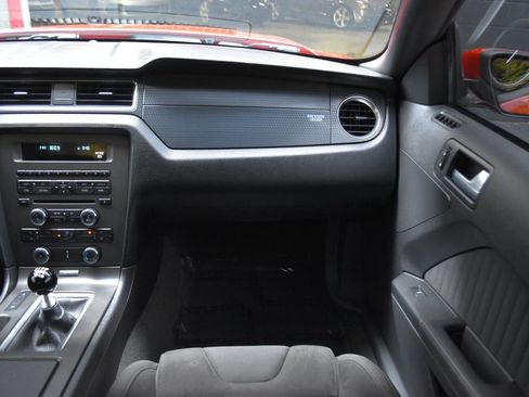 Used 2013 Ford Mustang Boss 302 w/ Boss 302 Accessory Pkg image 19