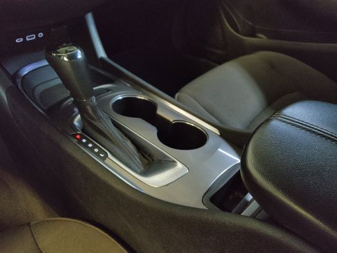 Used 2020 Chevrolet Malibu LT FWD image 26