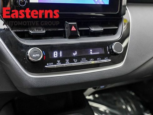 Used 2023 Toyota Corolla LE image 19