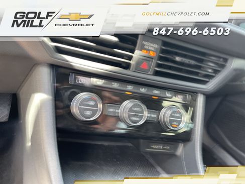 Used 2024 Volkswagen Jetta SE FWD image 21