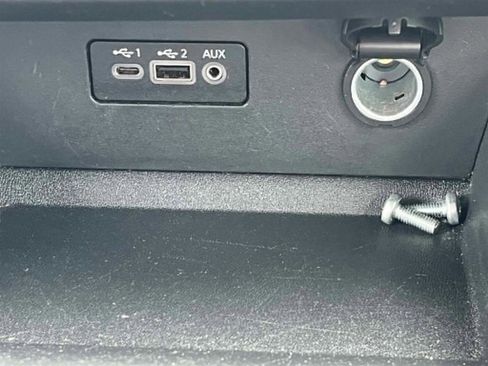 Used 2025 Nissan Altima 2.5 SV FWD image 27
