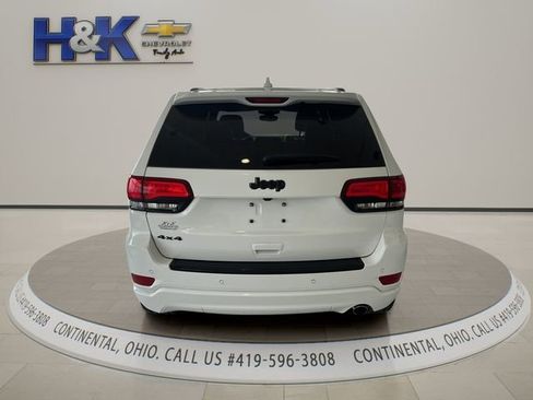 Used 2017 Jeep Grand Cherokee Altitude image 4