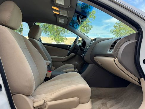 Used 2012 Nissan Altima 2.5 S w/ 20th Anniversary Pkg FWD image 23