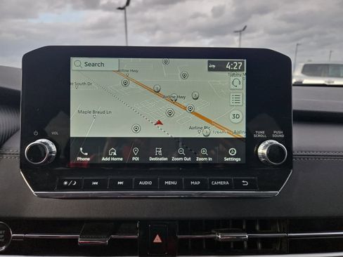 Used 2024 Mitsubishi Outlander SE image 16