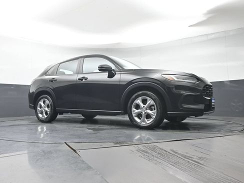 Certified 2024 Honda HR-V LX image 32